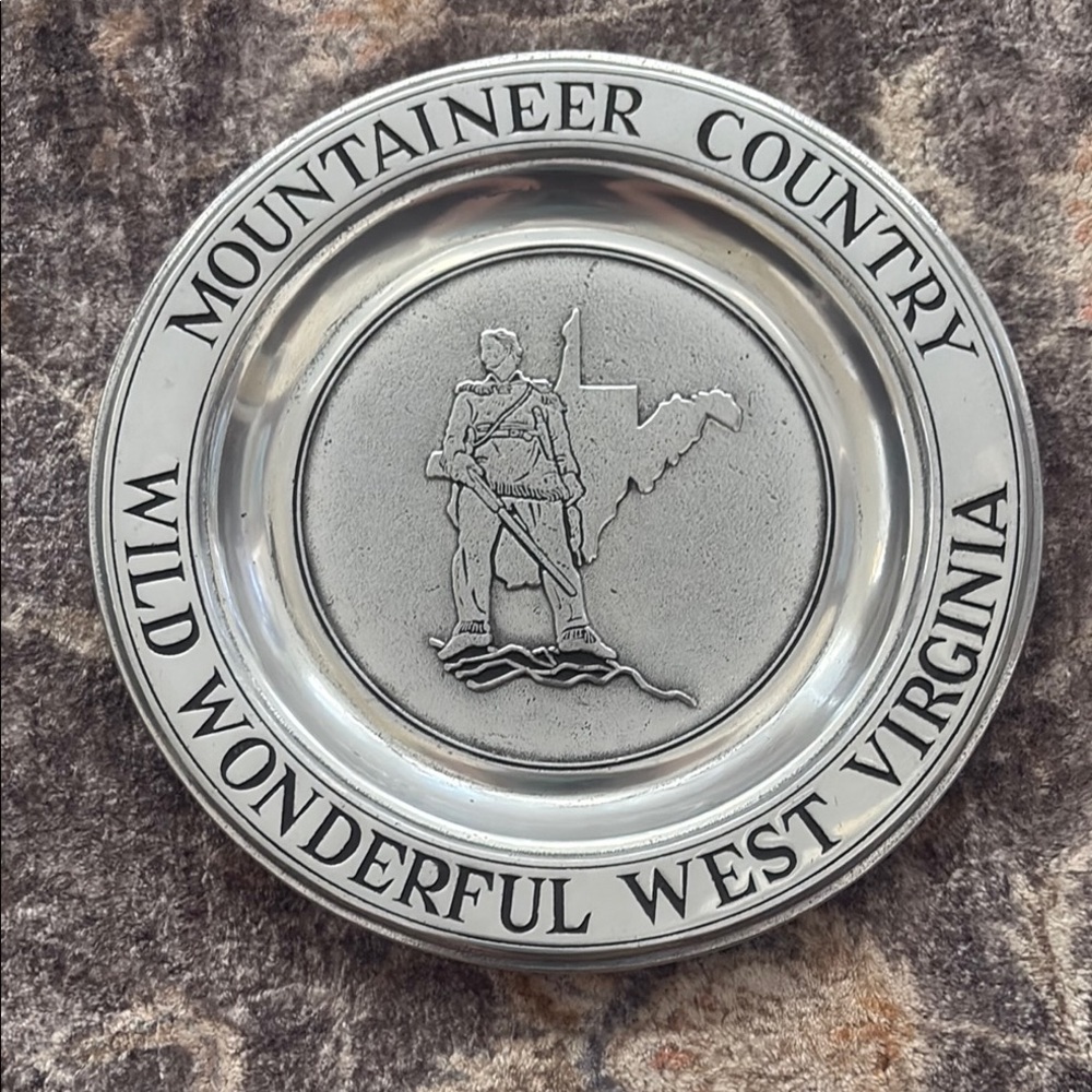 Wilton Pewter Mountaineer Country Silver Decorative Plate